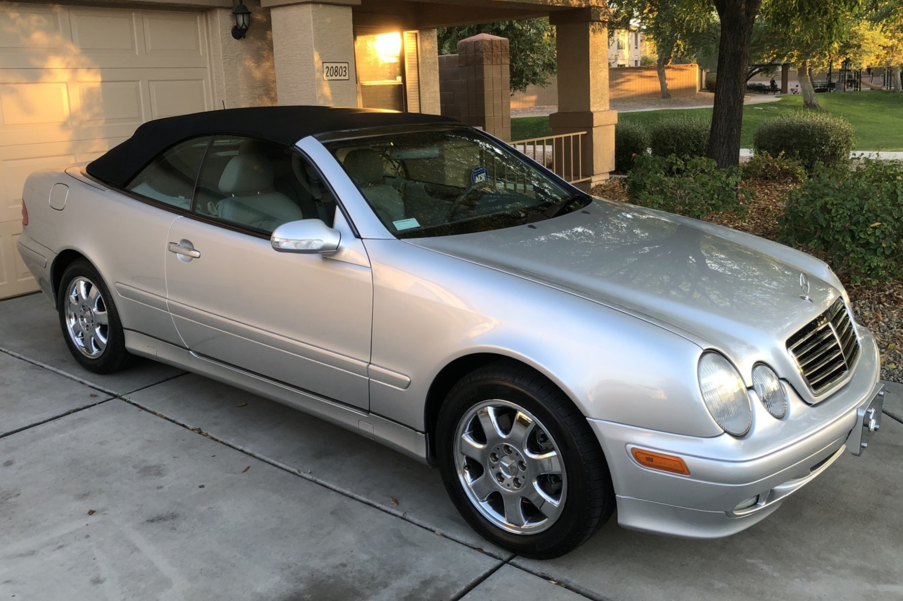 No Reserve: 15k-Mile 2000 Mercedes-Benz CLK320 Cabriolet for sale on BaT  Auctions - sold for $13,000 on March 12, 2020 (Lot #28,958) | Bring a  Trailer