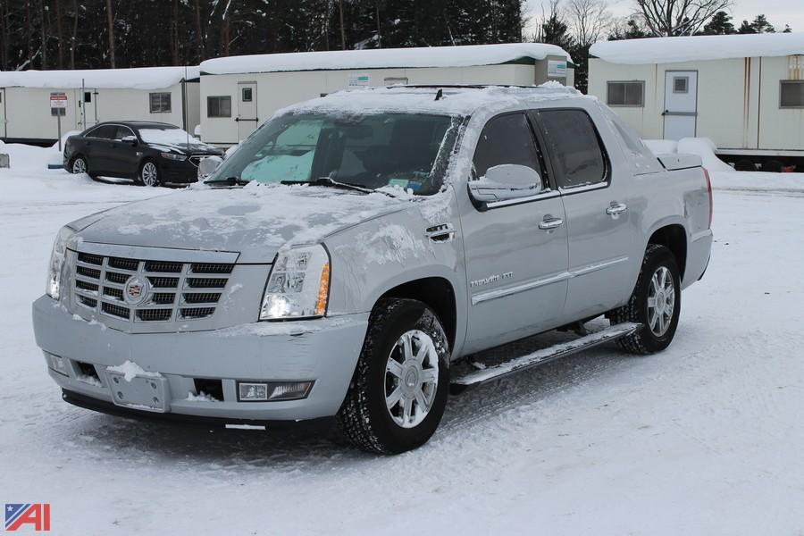 Auctions International - Auction: Secured Creditor, NY #13045 ITEM: 2010  Cadillac Escalade EXT Sport Utility Truck