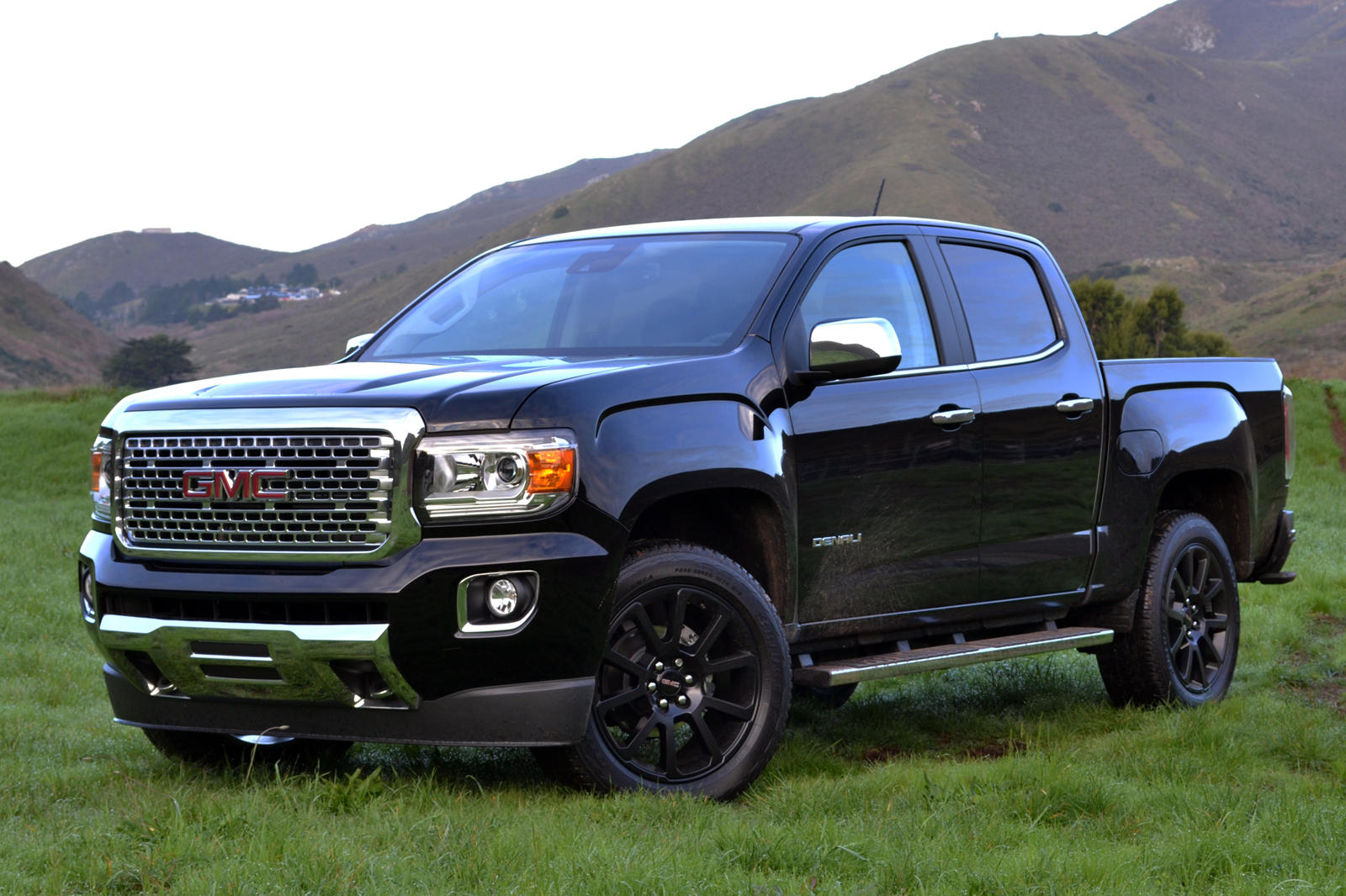 2019 GMC Canyon: Review, Trims, Specs, Price, New Interior Features,  Exterior Design, and Specifications | CarBuzz