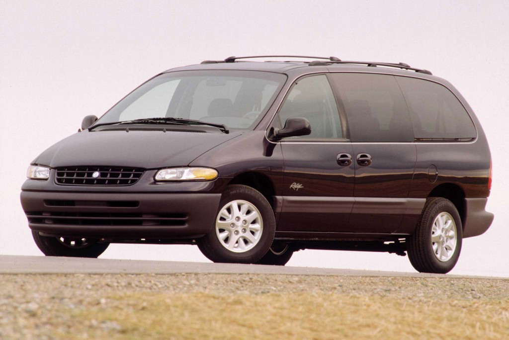 Plymouth Voyager and Grand Voyager (NS, 1996-2000) photo gallery