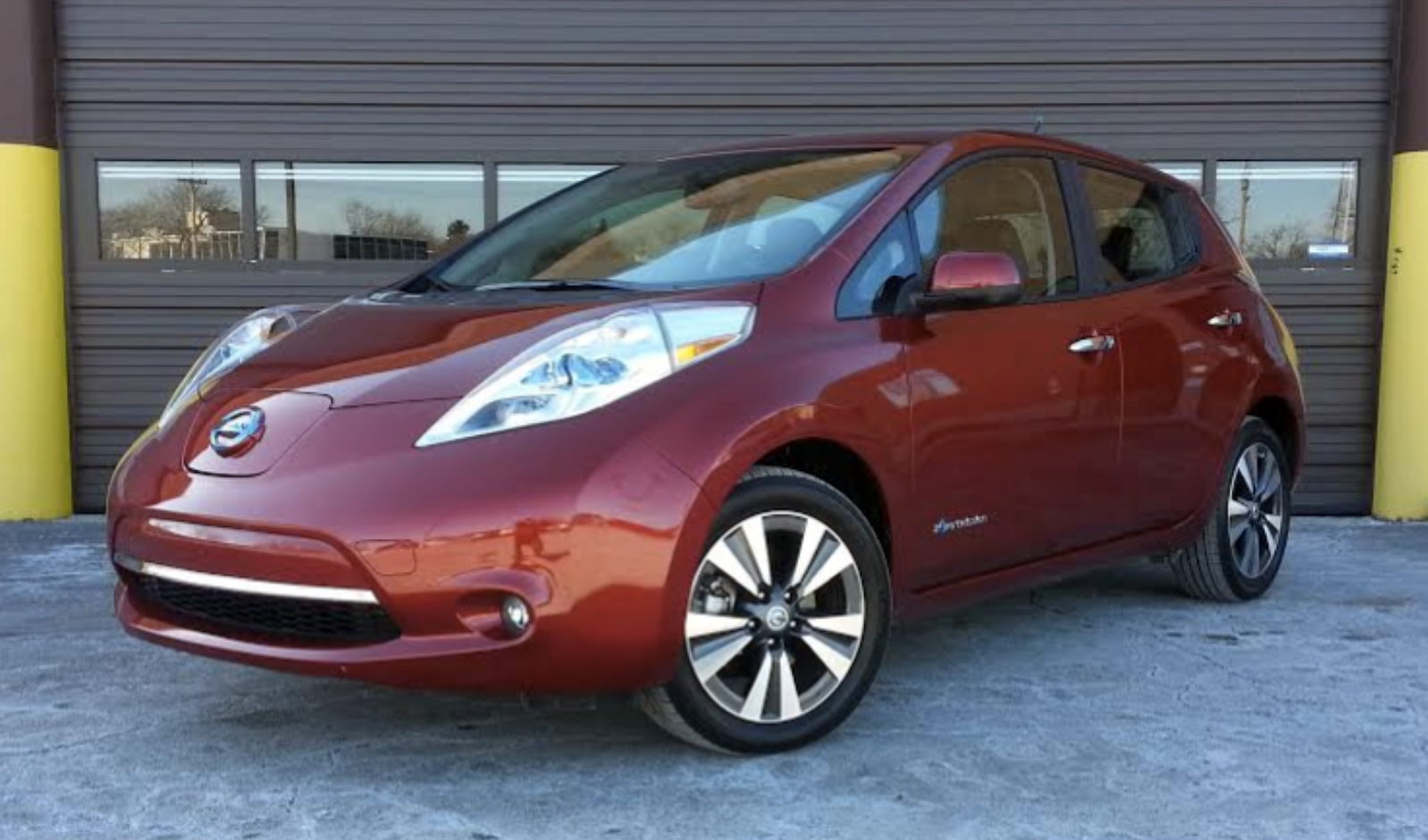 Test Drive: 2014 Nissan Leaf SL | The Daily Drive | Consumer Guide® The  Daily Drive | Consumer Guide®