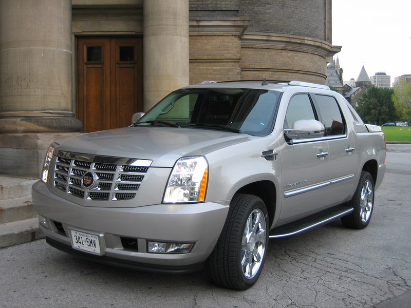 2009 Cadillac Escalade EXT Photo Gallery - Cars, Photos, Test Drives, and  Reviews | Canadian Auto Review