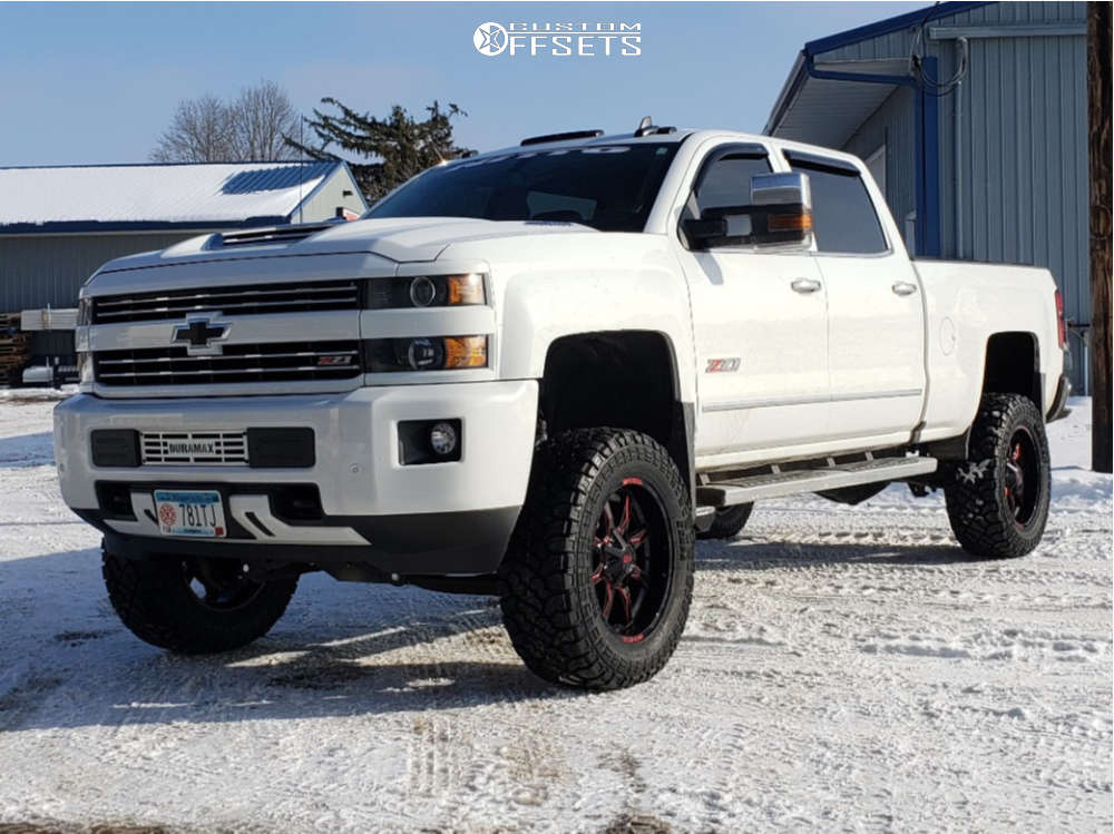 2018 Chevrolet Silverado 3500 HD with 20x9 Moto Metal Mo970 and 35/12.5R20  Kenda Klever R/t and Suspension Lift 5" | Custom Offsets