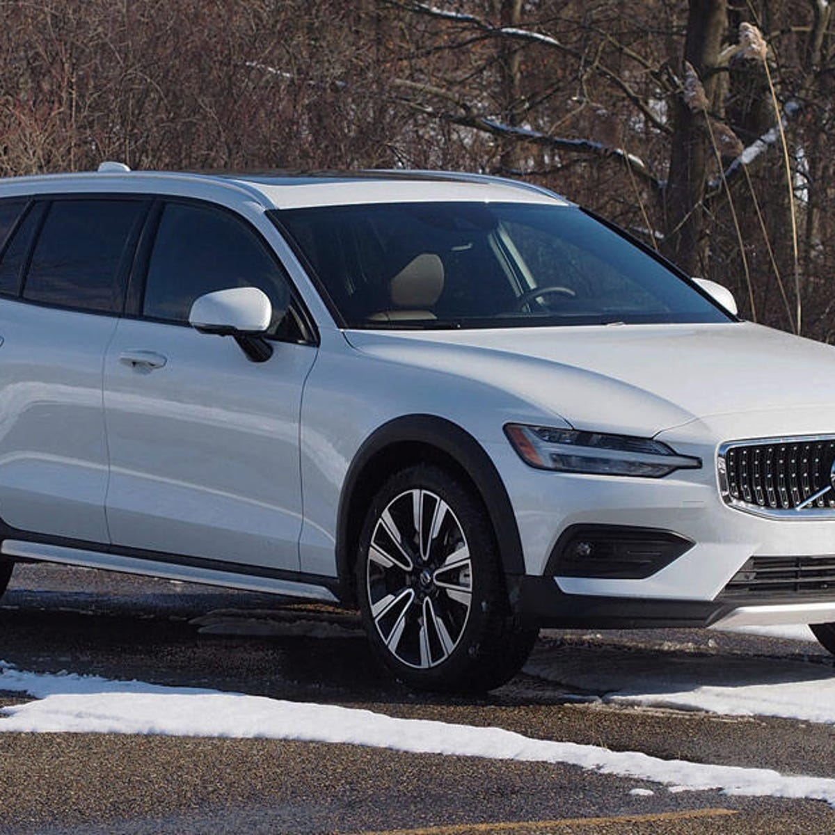 2021 Volvo V60 Cross Country review: Chef's kiss - CNET