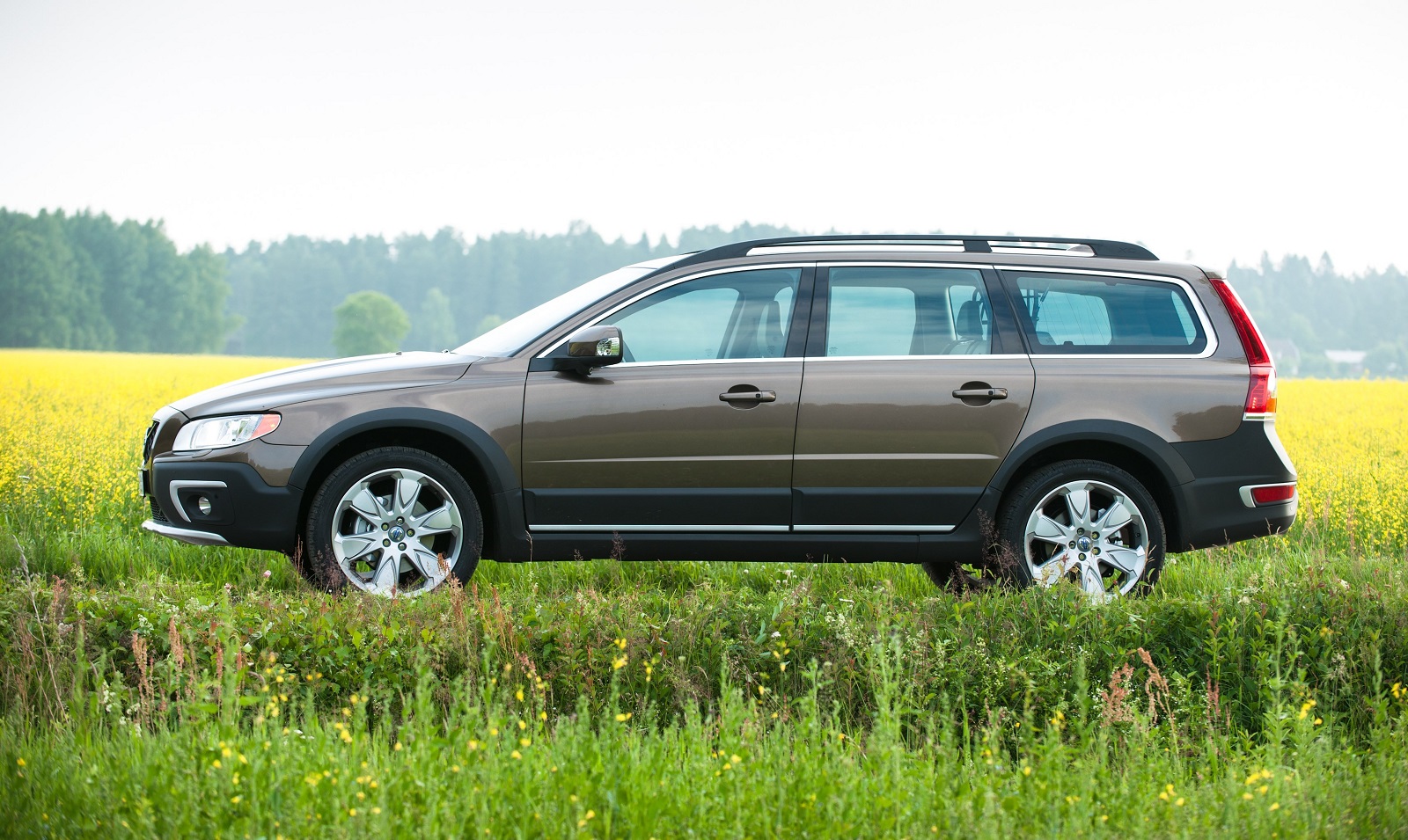 2015 Volvo XC70 Review, Ratings, Specs, Prices, and Photos - The Car  Connection