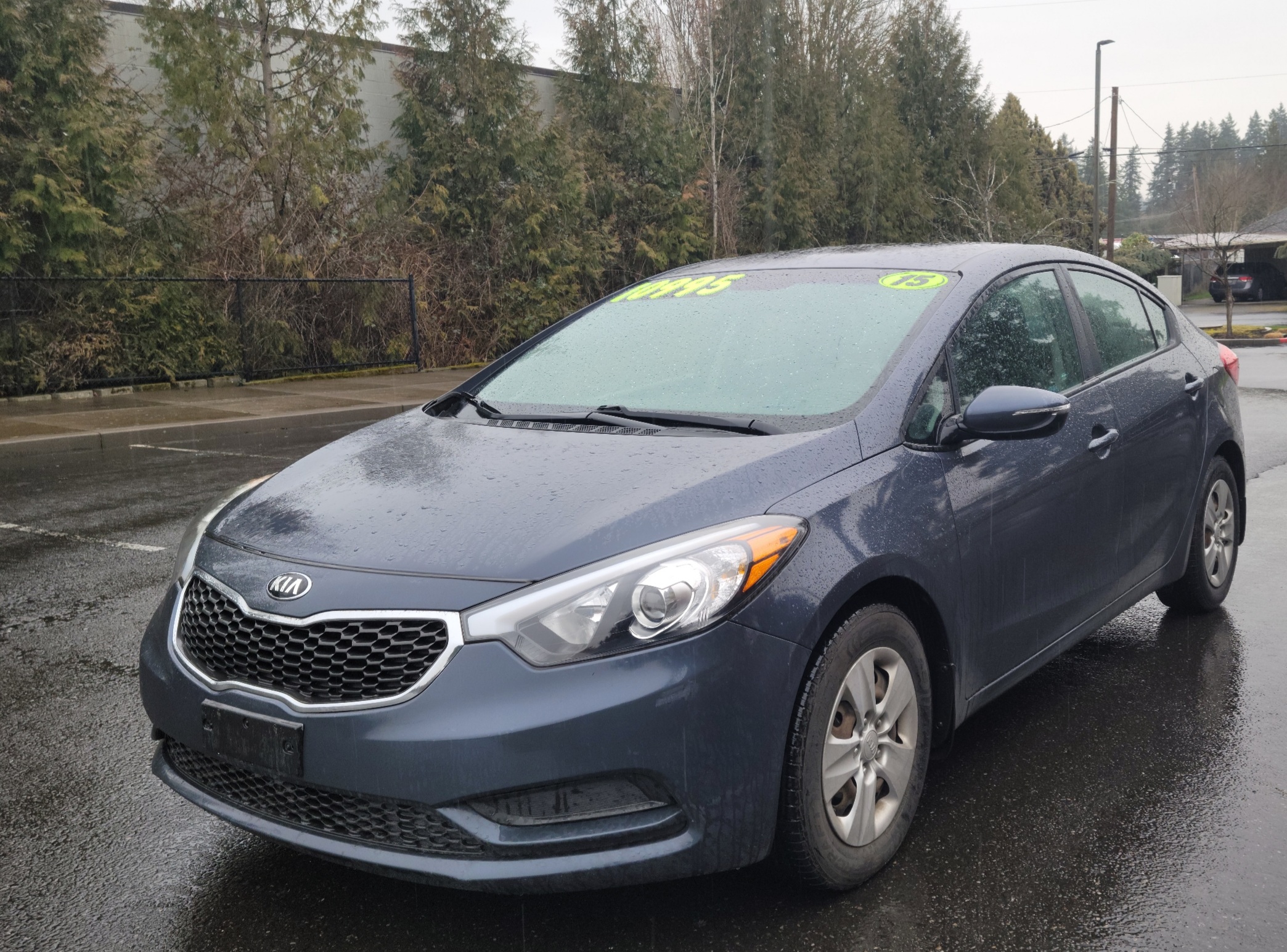 YOU DESERVE A NICER,NEWER, LOW MILE CAR!~2015 KIA FORTE LX SEDAN~UP TO 40  MPG! *ANY CREDIT* - Top Auto Brokers