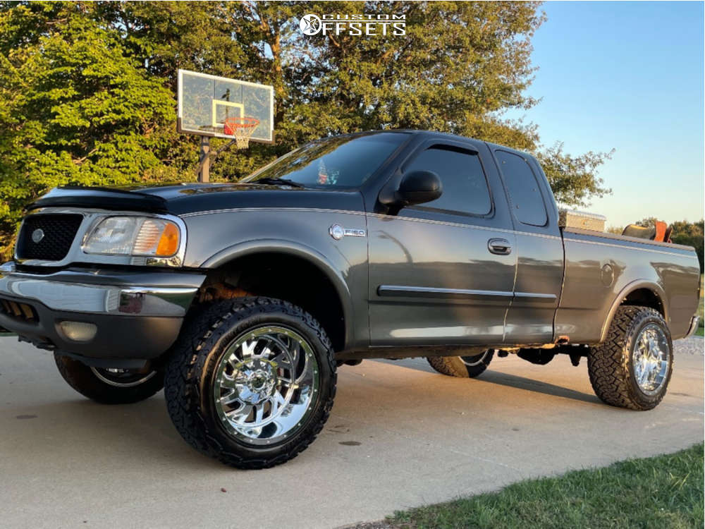 2003 Ford F-150 with 20x12 -44 RBP 65R and 33/12.5R20 Venom Power Terra  Hunter X/T and Leveling Kit | Custom Offsets