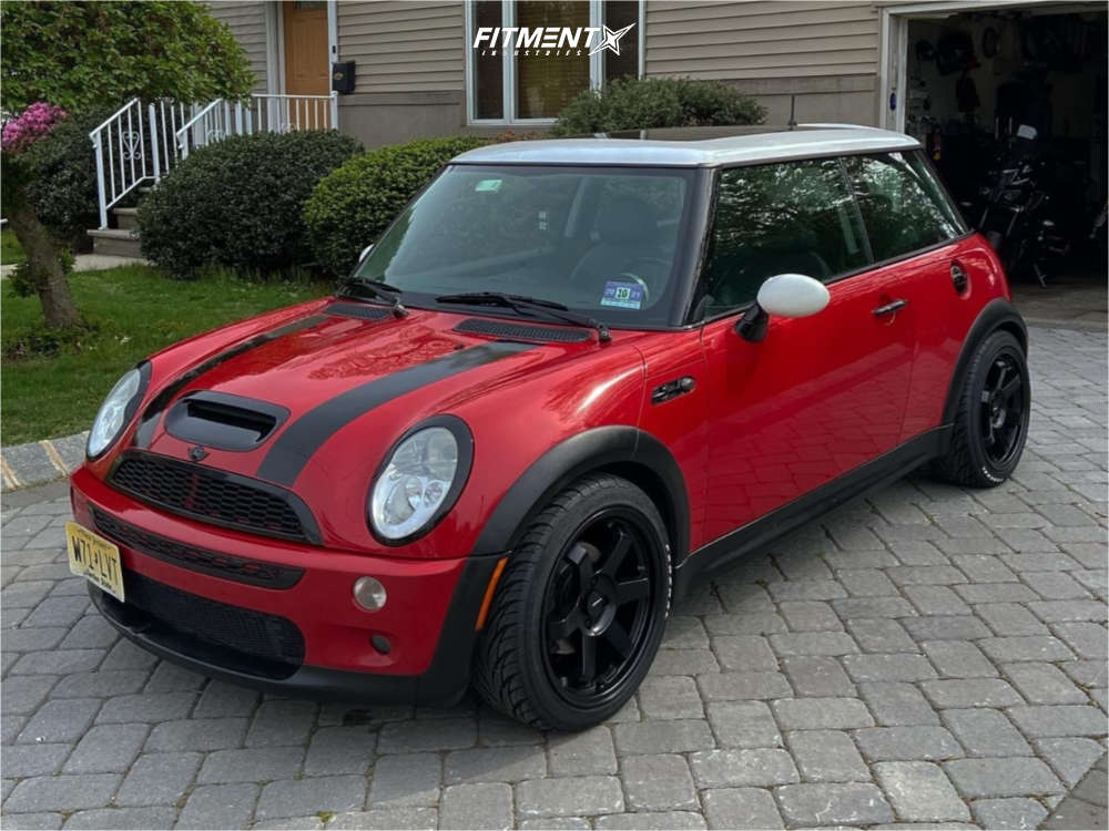 2003 Mini Cooper S with 17x8 AVID1 AV6 and Federal 205x45 on Stock  Suspension | 1652004 | Fitment Industries