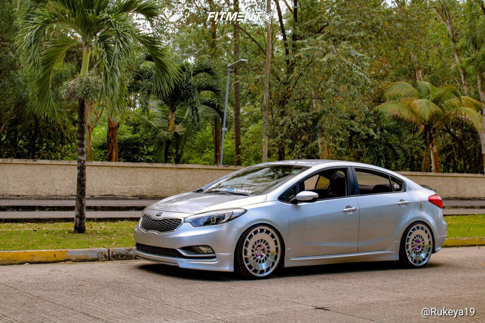 2015 Kia Forte EX with 20x8.5 Rotiform Ccv and Linglong 225x30 on Lowering  Springs | 915481 | Fitment Industries