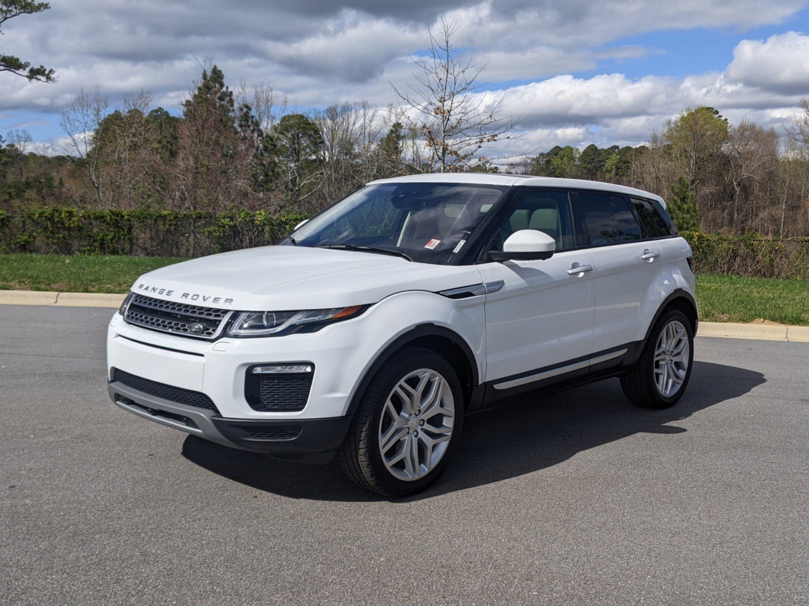 Certified Pre-Owned 2019 Land Rover Range Rover Evoque HSE Sport Utility in  Cary #NX55307 | Land Rover Cary