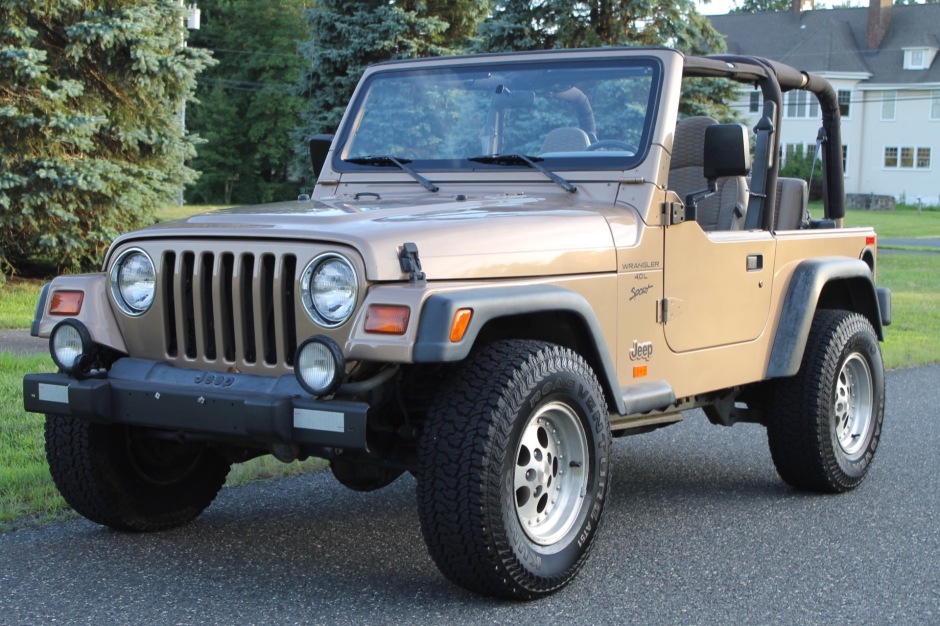 1999 Jeep Wrangler Sport 5-Speed 4x4 for sale on BaT Auctions - sold for  $9,400 on February 18, 2020 (Lot #28,118) | Bring a Trailer