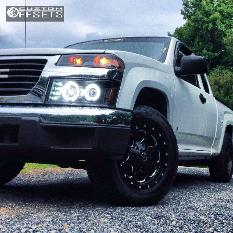 2007 GMC Canyon with 16x8 12 Fuel Boost and 30/10.5R16 Cooper Discoverer  AT3 and Leveling Kit | Custom Offsets