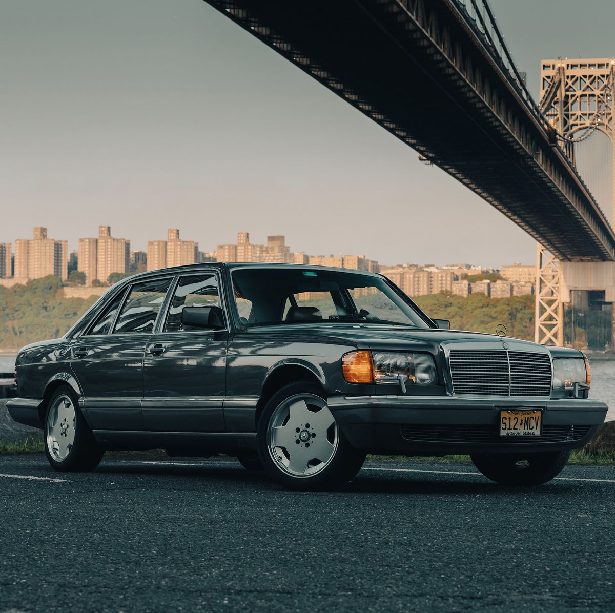 The Mercedes-Benz W126 S-Class Is a Classic Car to Drive Every Day