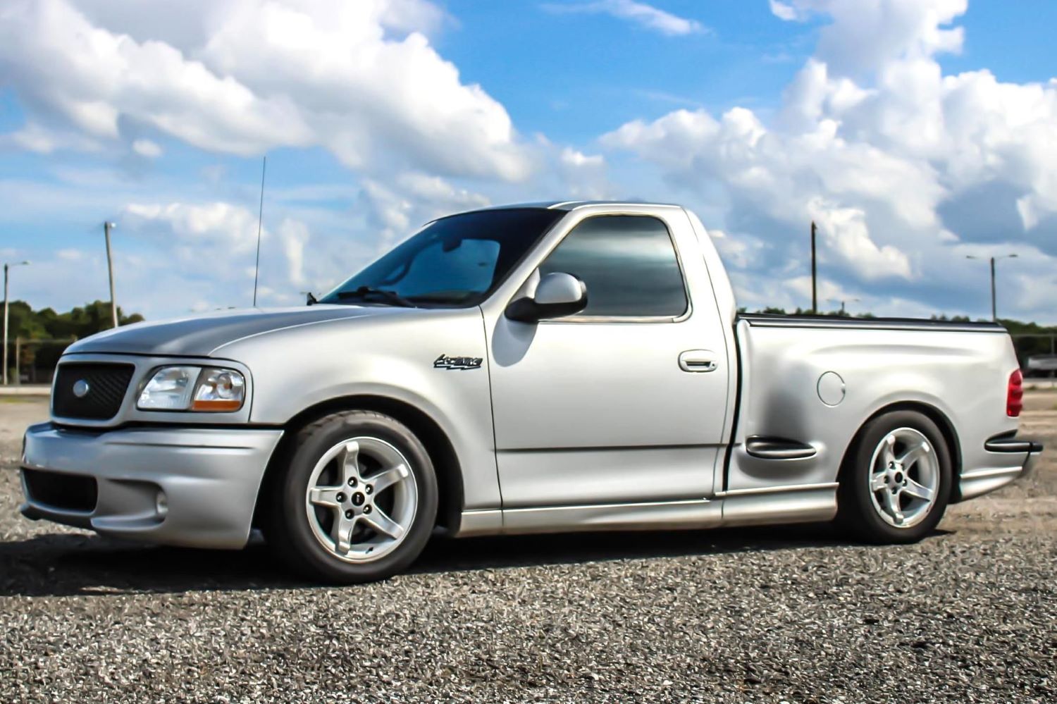 2000 Ford F-150 SVT Lightning With Just 17K Miles Heads To Auction