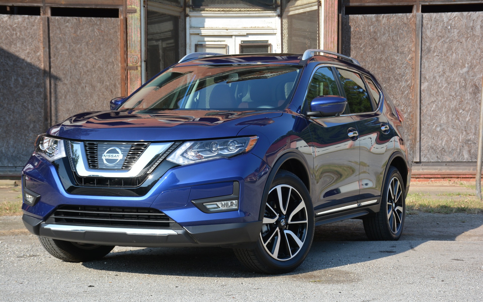 2017 Nissan Rogue: Added Style to an Already Smooth Ride - The Car Guide