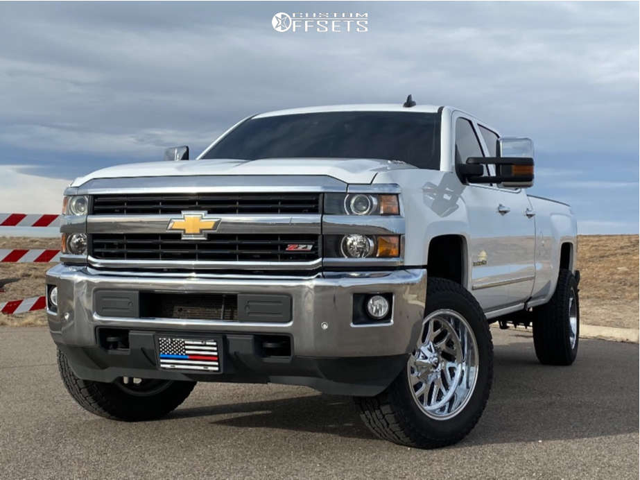 2016 Chevrolet Silverado 3500 HD with 20x10 -18 Fuel Triton D609 and  35/12.5R20 Sumitomo Encounter At and Stock | Custom Offsets
