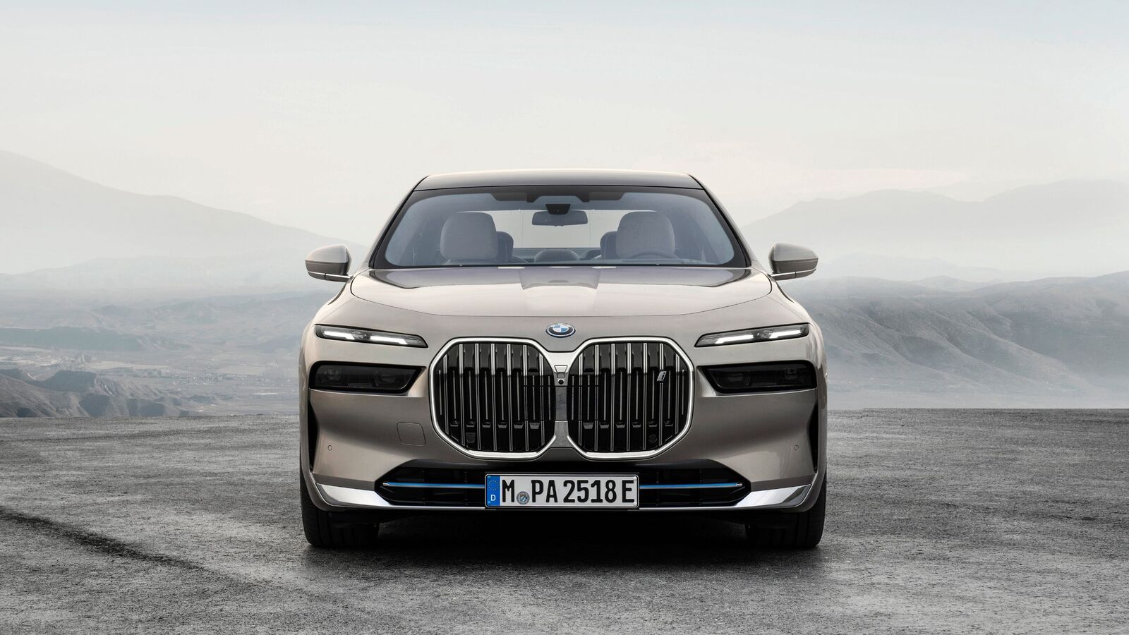 New generation BMW 7 Series & i7 electric sedan get a launch date for India  | HT Auto
