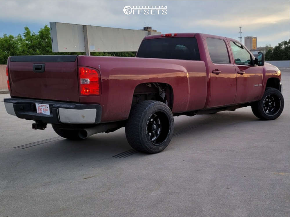 2007 Chevrolet Silverado 3500 HD with 20x12 -44 Fuel Turbo and 33/12.5R20  Toyo Tires Open Country R/t and Stock | Custom Offsets