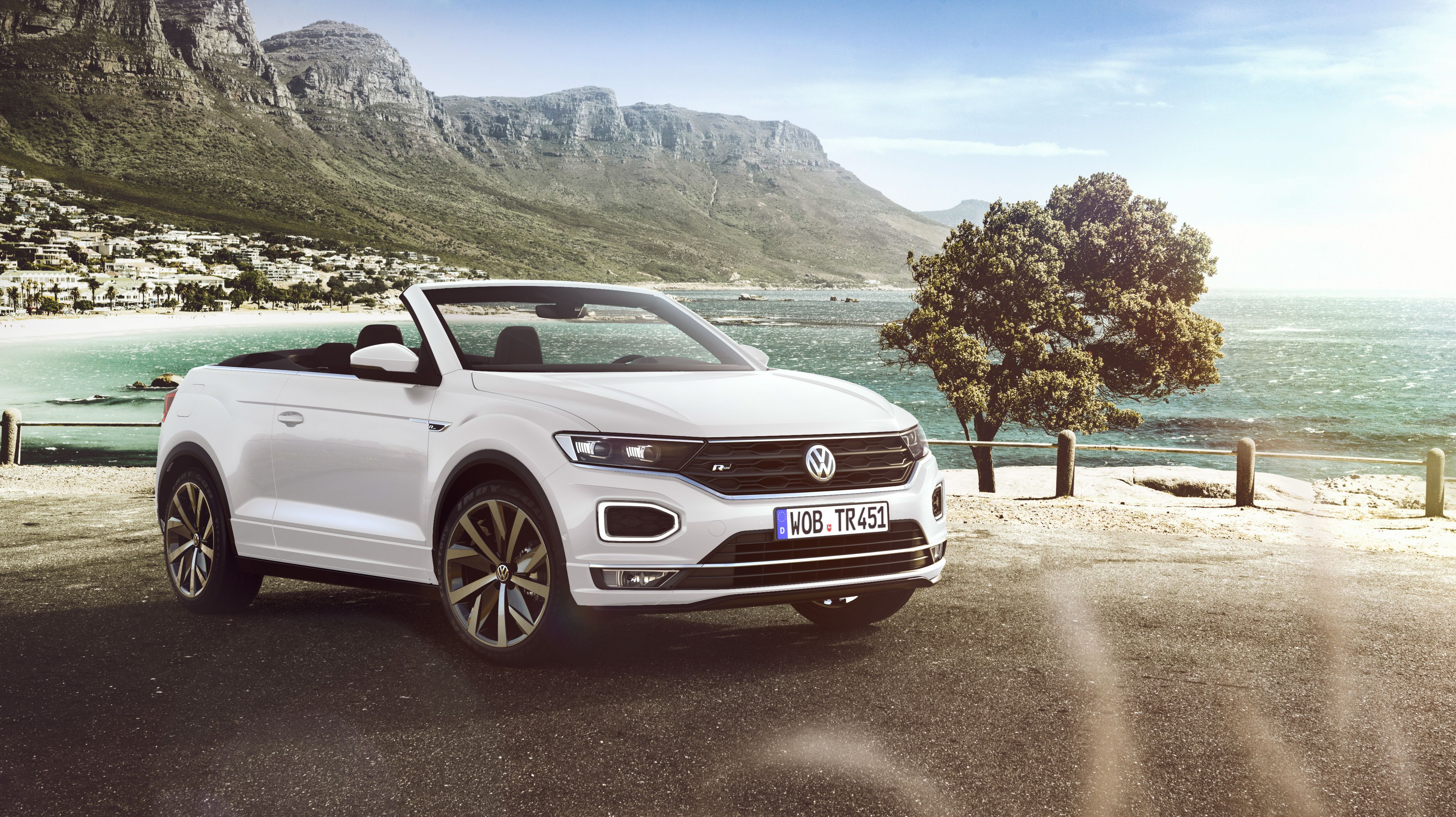 VW's T-Roc Convertible Is the Spiritual Successor to the Golf Cabriolet
