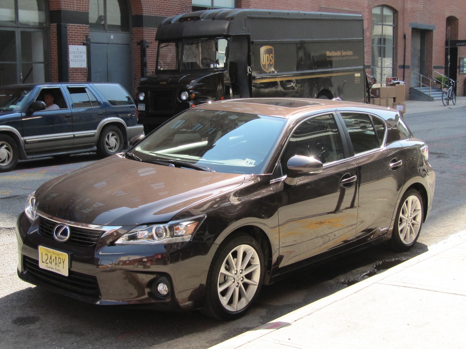 2011 Lexus CT 200h Compact Hybrid Hatch: First Drive Review