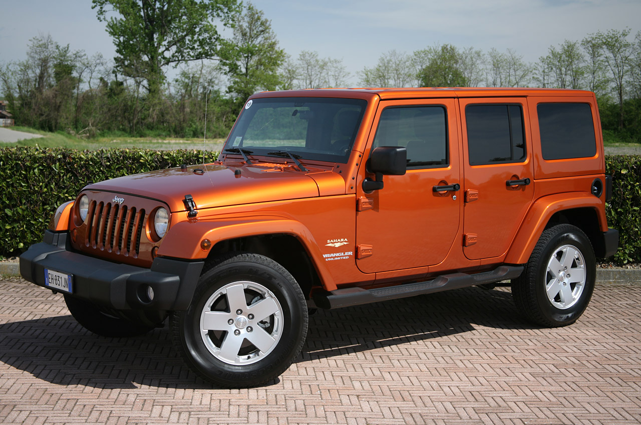 2011 Jeep Wrangler Unlimited 2.8 CRD: First Drive Photo Gallery