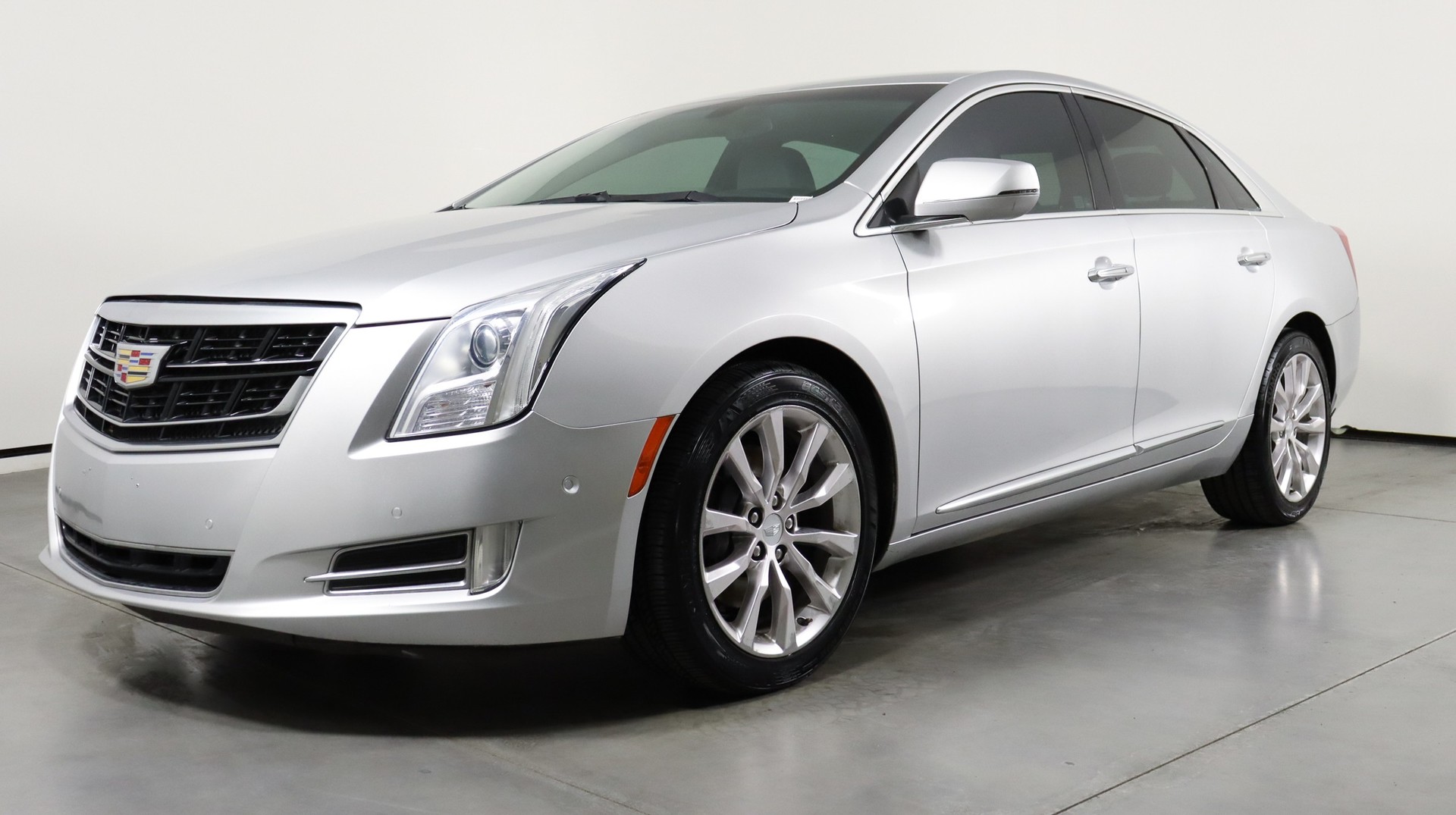 Used 2017 CADILLAC XTS LUXURY for sale in SAN ANTONIO | 124477 | Carvix