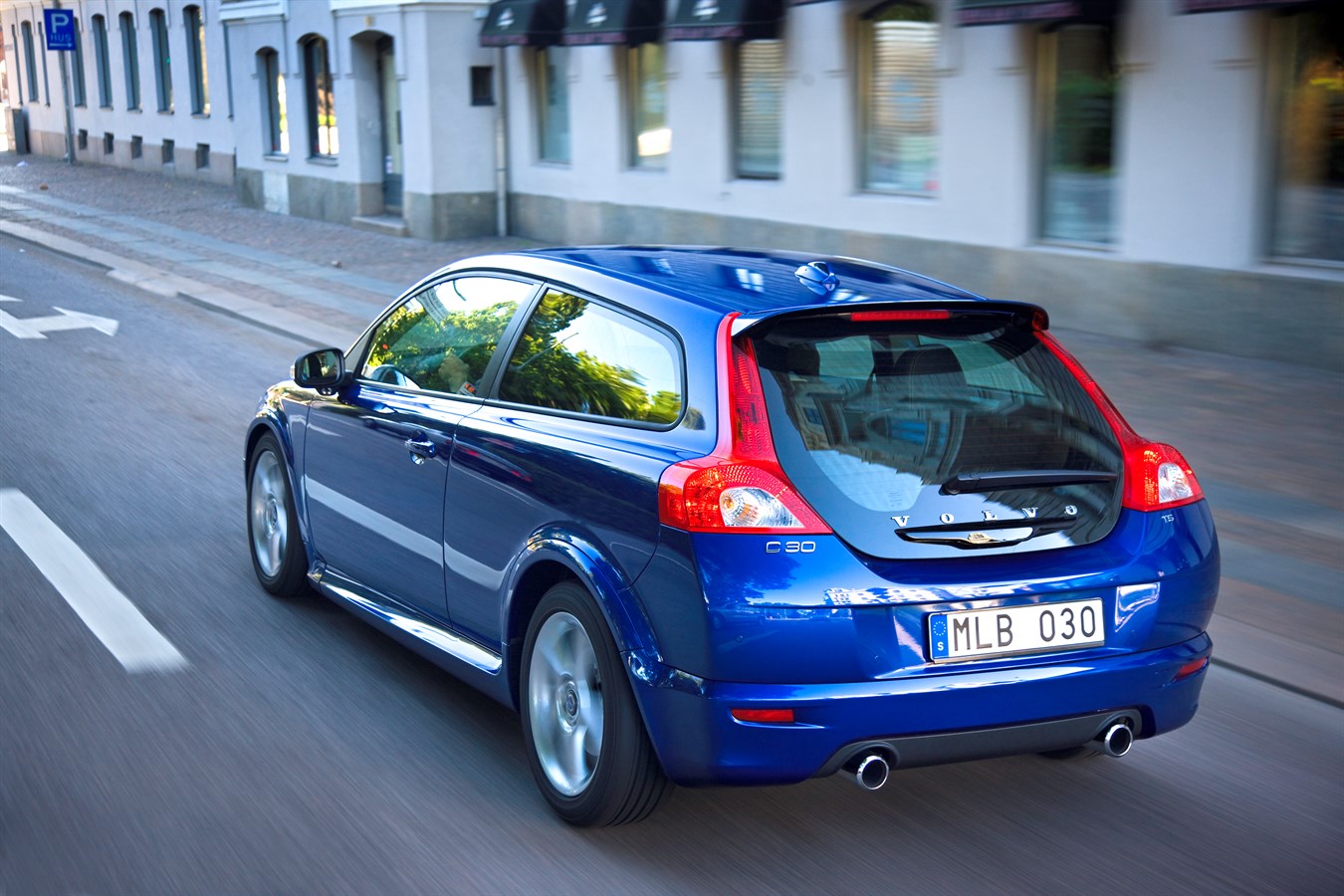 Volvo C30 Earns Top Safety Pick From IIHS - Volvo Car USA Newsroom