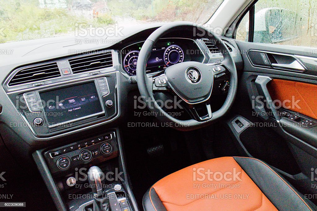 Volkswagen Tiguan 2016 Interior Stock Photo - Download Image Now - Car,  Hatchback, Horizontal - iStock