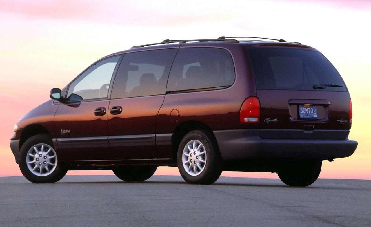 Plymouth Grand Voyager - Information and photos - MOMENTcar