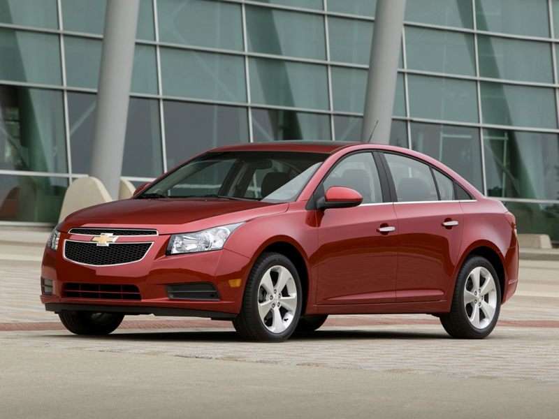 2014 Chevrolet Cruze Pictures including Interior and Exterior Images |  Autobytel.com