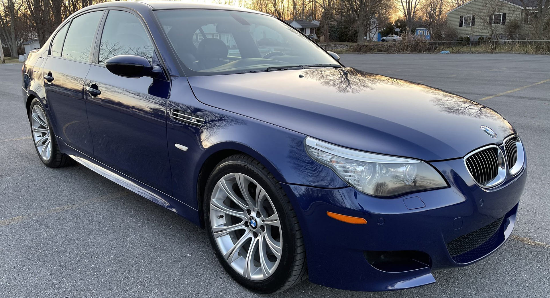 Low-Mileage 2008 BMW M5 Has An Intoxicating Naturally Aspirated V10 |  Carscoops