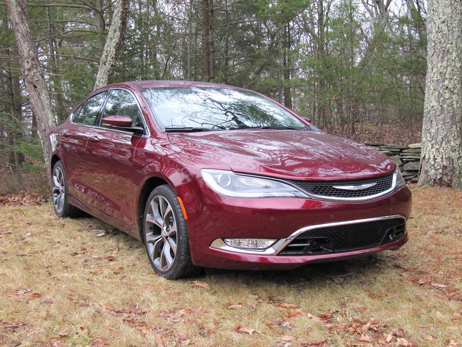 2015 Chrysler 200 Four-Cylinder: Gas Mileage Review