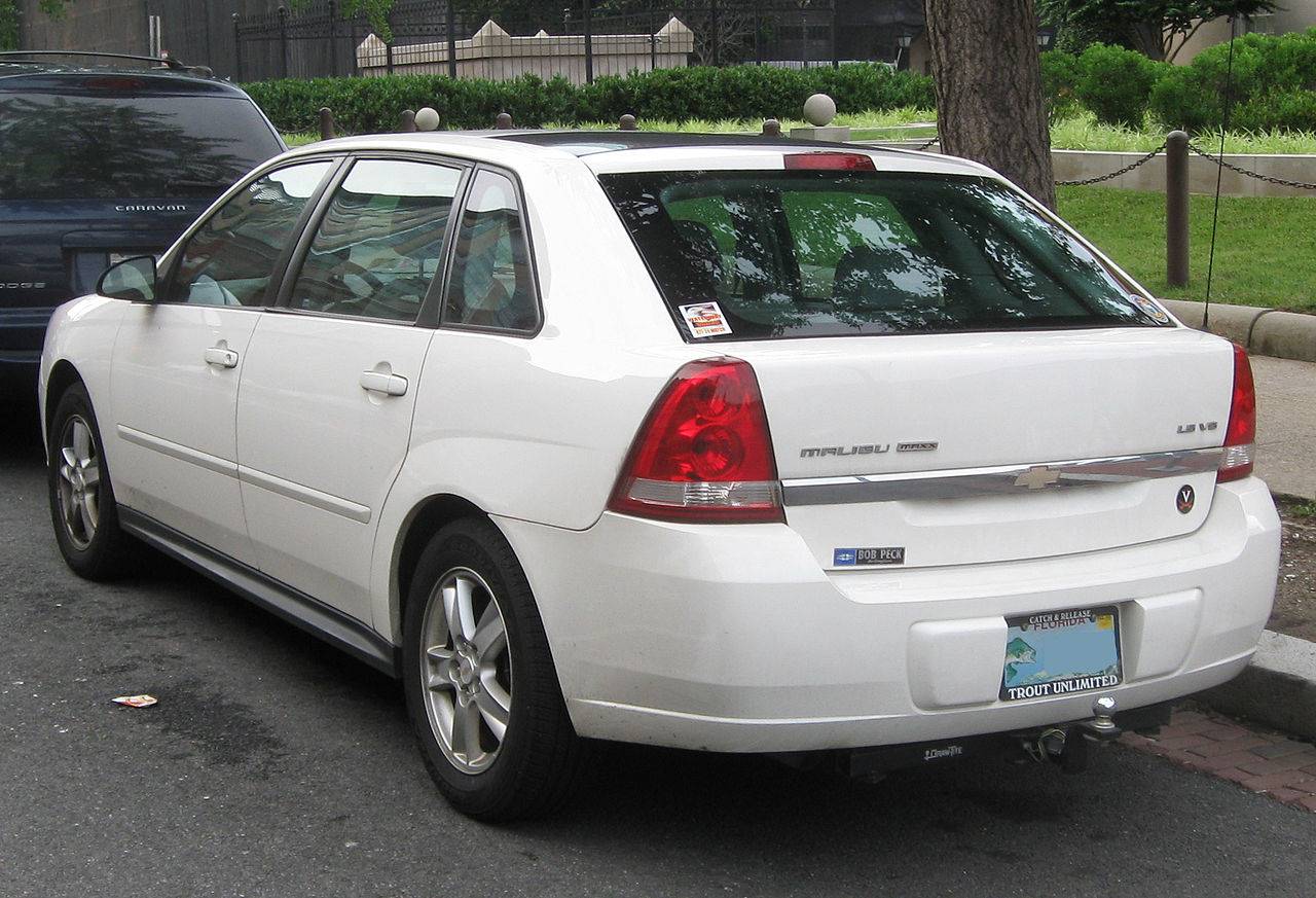 2005 Chevrolet Malibu LS - Sedan 3.5L V6 auto