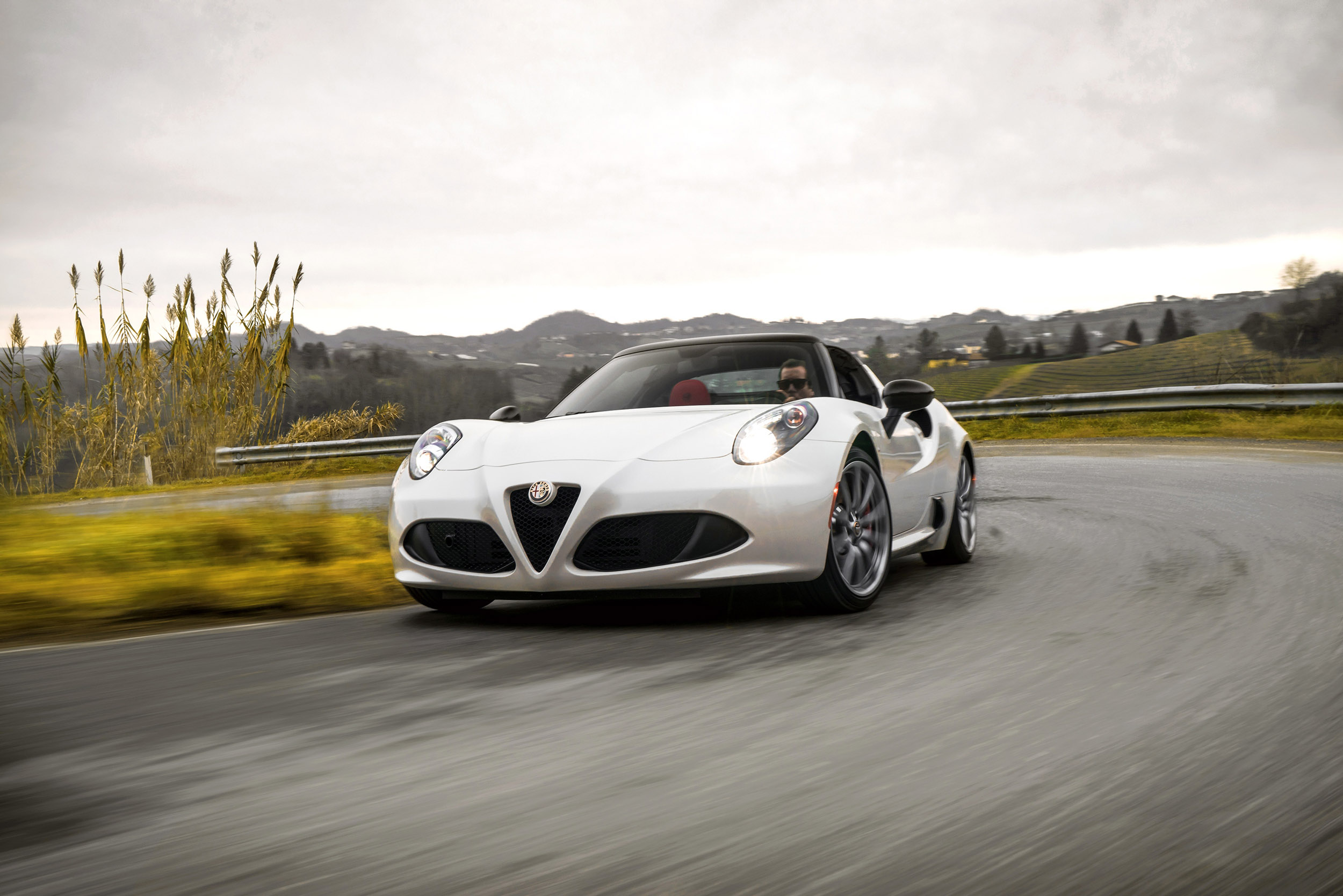 Alfa Romeo 4C Spider review - prices, specs and 0-60 time | evo