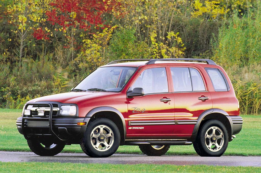 1999-04 Chevrolet Tracker | Consumer Guide Auto