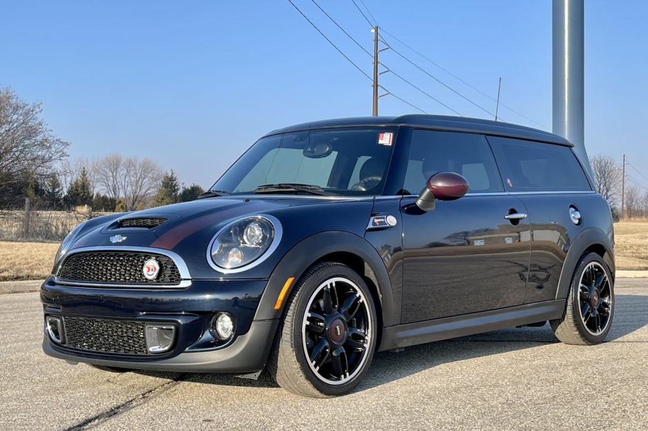 2011 Mini Cooper Clubman S Hampton 6-Speed for sale on BaT Auctions - sold  for $17,500 on March 26, 2022 (Lot #68,942) | Bring a Trailer