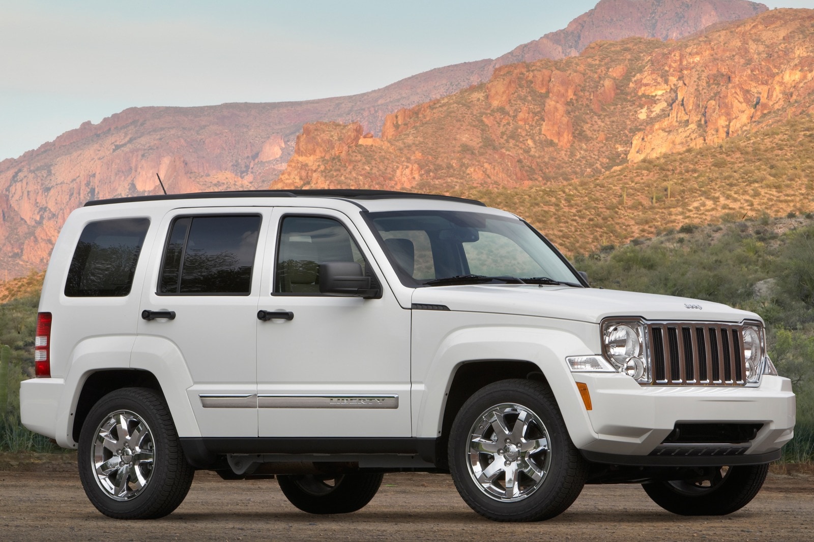 2010 Jeep Liberty Review & Ratings | Edmunds