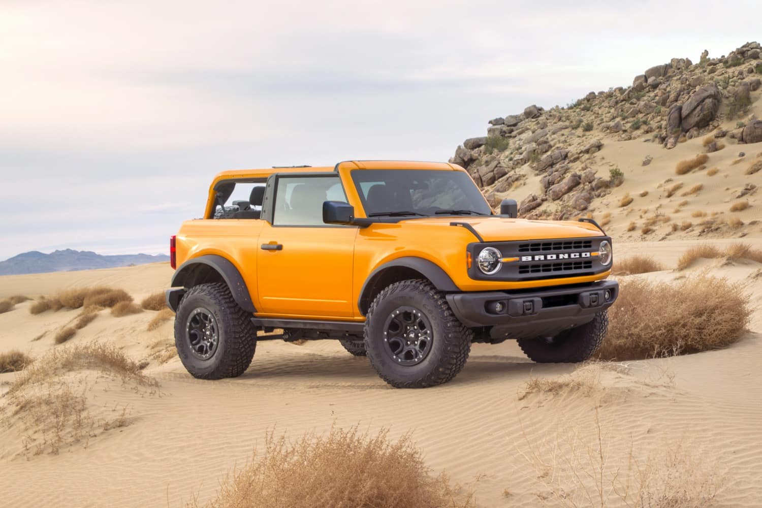 5 Reasons to Check Out the 2022 2-Door Ford Bronco | Sunrise Ford 5 Reasons  to Check Out the 2022 2-Door Ford Bronco