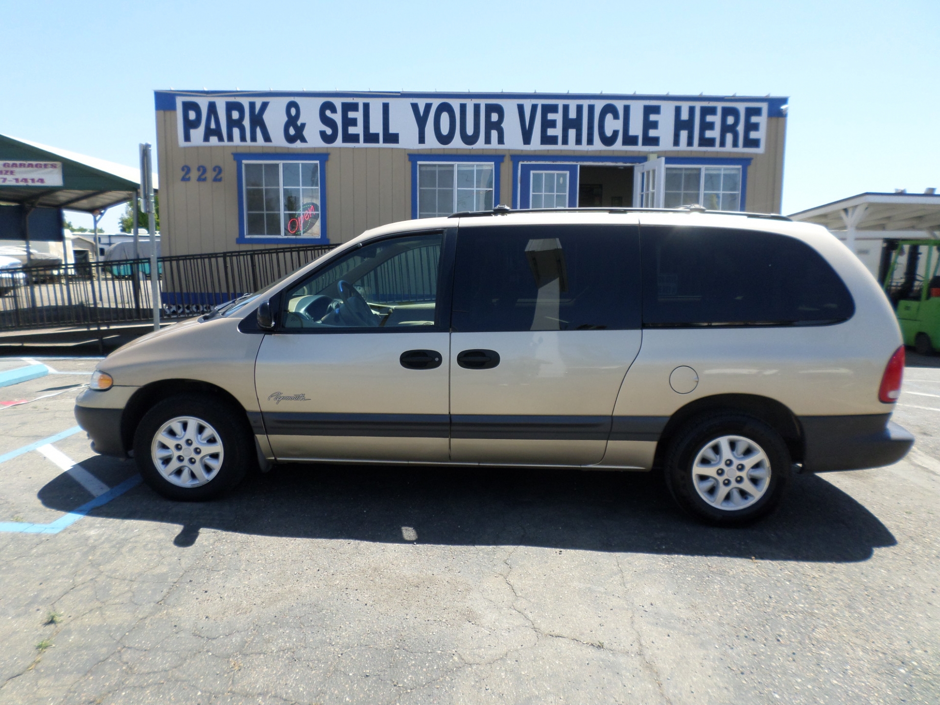 Van for sale: 1998 Plymouth Grand Voyager in Lodi Stockton CA - Lodi Park  and Sell