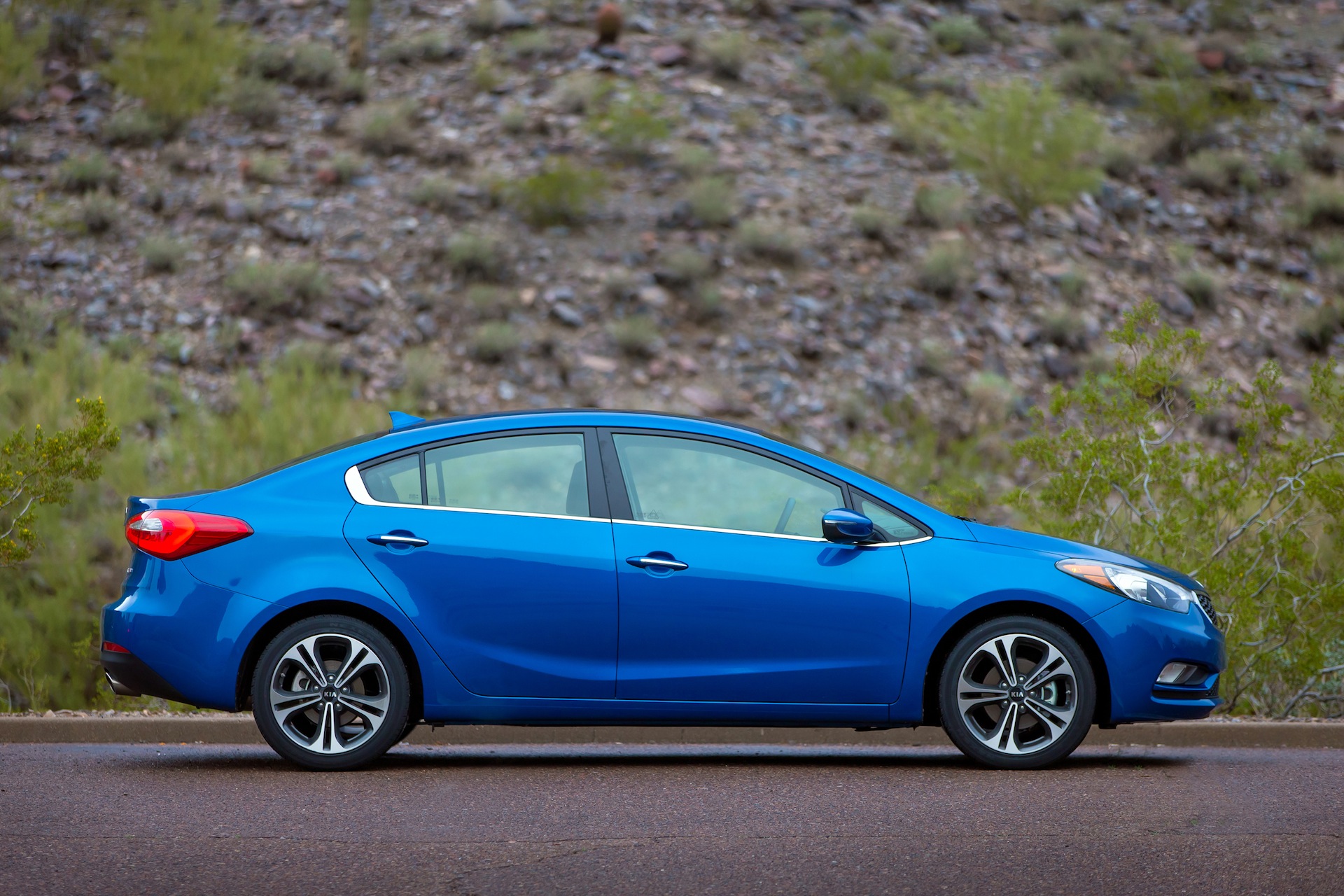 2014 Kia Forte Review, Ratings, Specs, Prices, and Photos - The Car  Connection