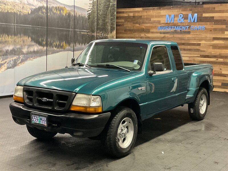 1998 Ford Ranger XLT Super Cab 4X4 / 4.0L V6 / 5-SPEED MANUAL 4X4 / LOCAL  RUST FREE / NEW TIRES / ONLY 119,000