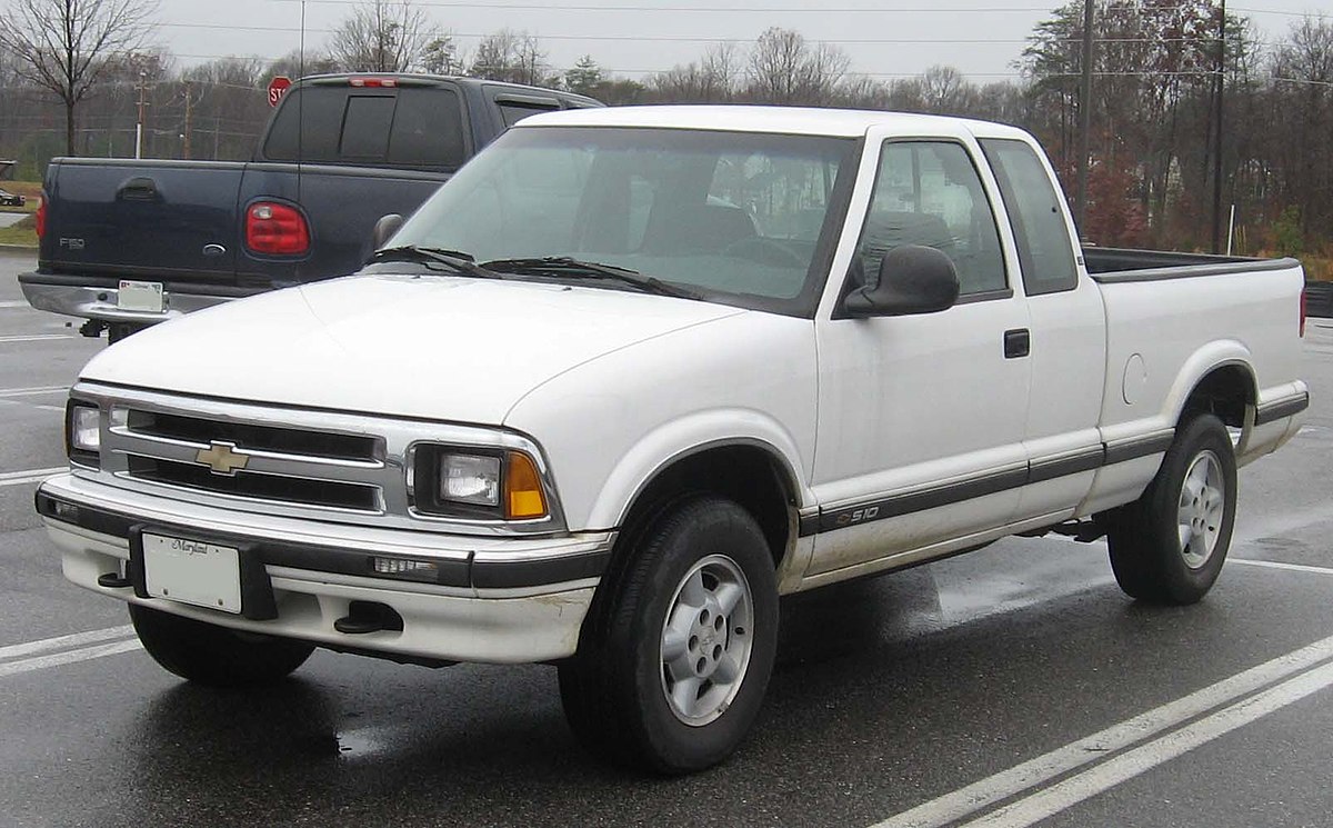 File:1994-1997 Chevrolet S-10.jpg - Wikimedia Commons