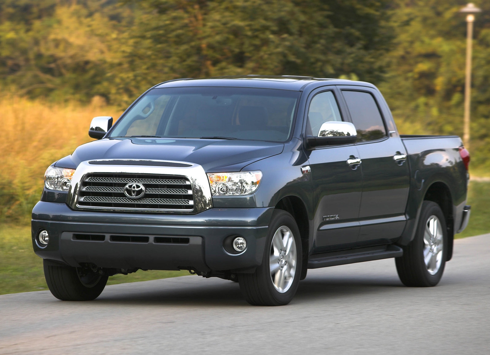 2009 Toyota Tundra 4.7 Full Specs, Features and Price | CarBuzz