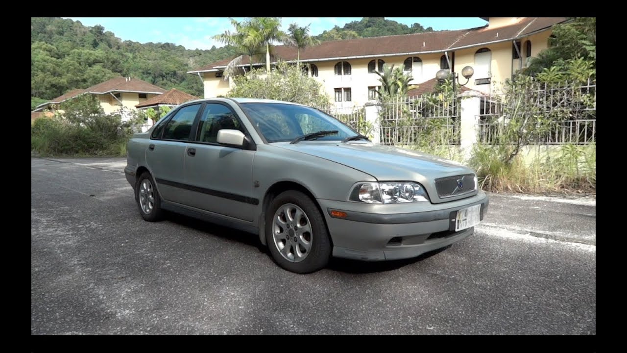 2000 Volvo S40 2.0 Start-Up, Full Vehicle Tour, and Quick Drive - YouTube