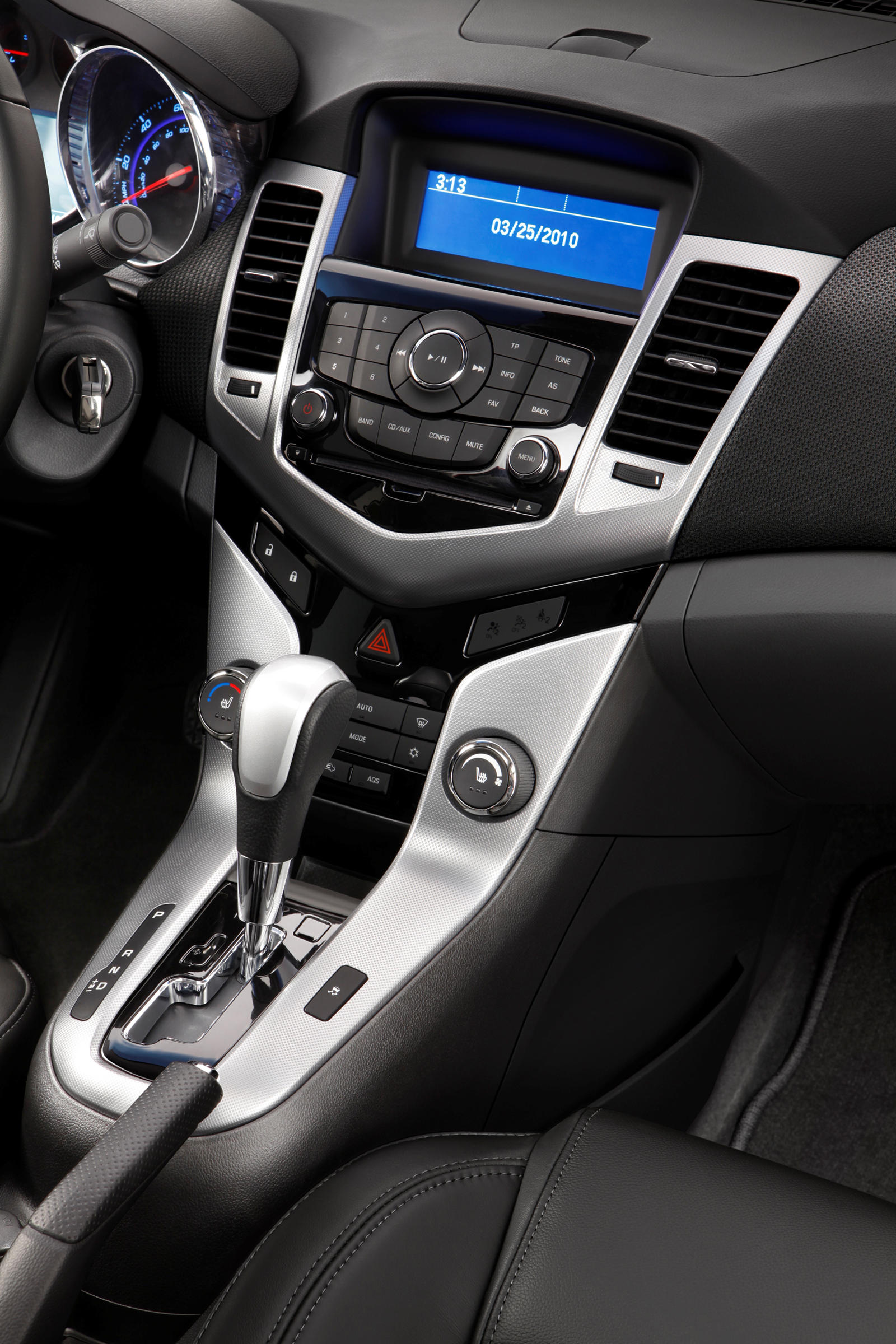 2013 Chevrolet Cruze Sedan Interior Photos | CarBuzz