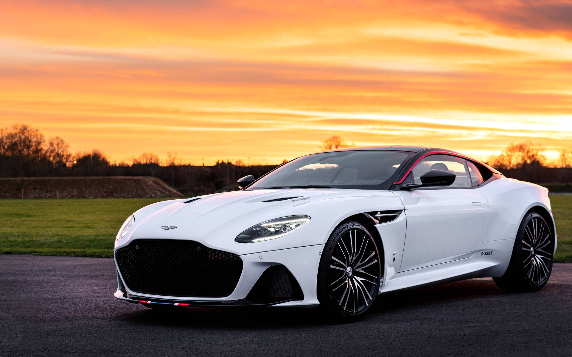 2022 Aston Martin DBS - News, reviews, picture galleries and videos - The  Car Guide