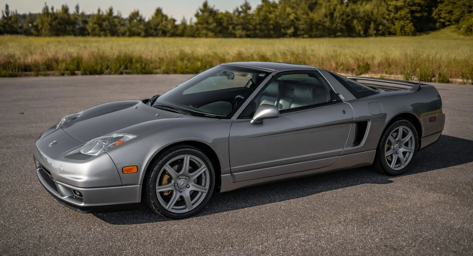 Would You Rather Have This Low Mileage 2004 Acura NSX-T Or A New One? |  Carscoops