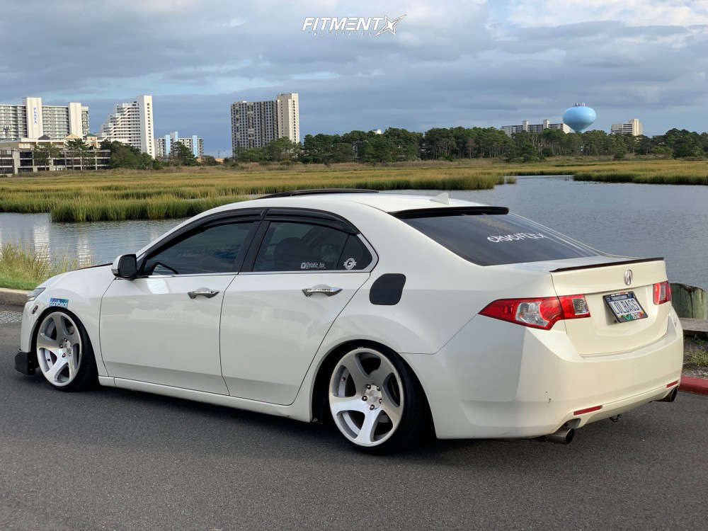2010 Acura TSX Base with 18x9.5 Rotiform Tmb and Nankang 205x30 on  Coilovers | 538990 | Fitment Industries