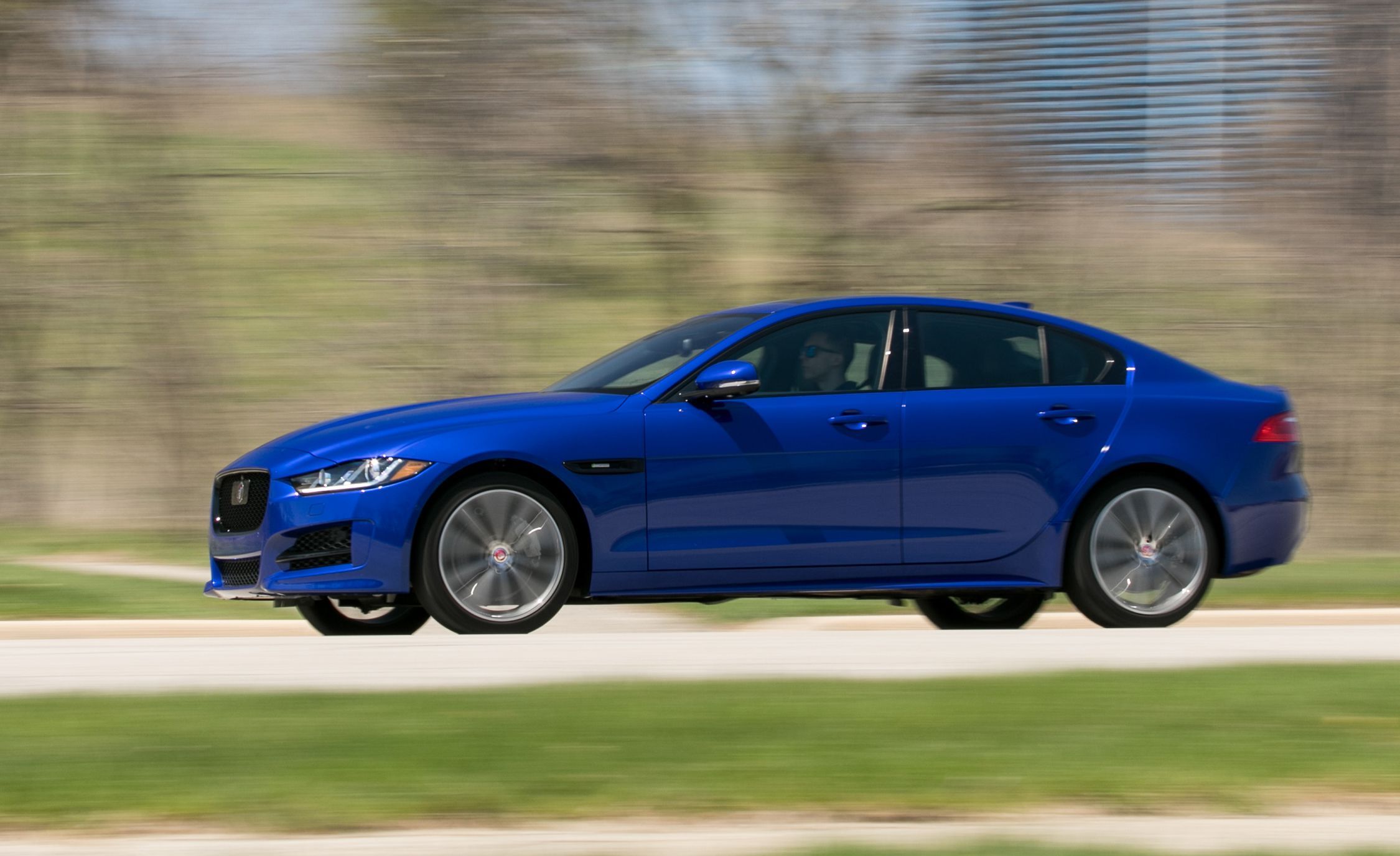2019 Jaguar XE Review, Pricing, and Specs