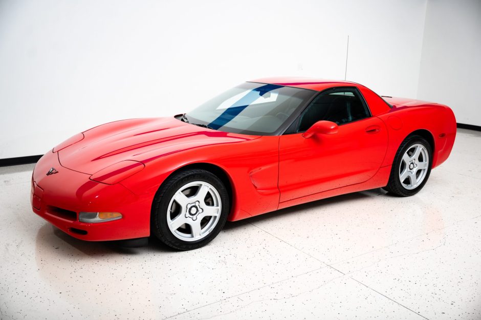 14k-Mile 1999 Chevrolet Corvette Hardtop 6-Speed for sale on BaT Auctions -  closed on June 2, 2021 (Lot #48,955) | Bring a Trailer